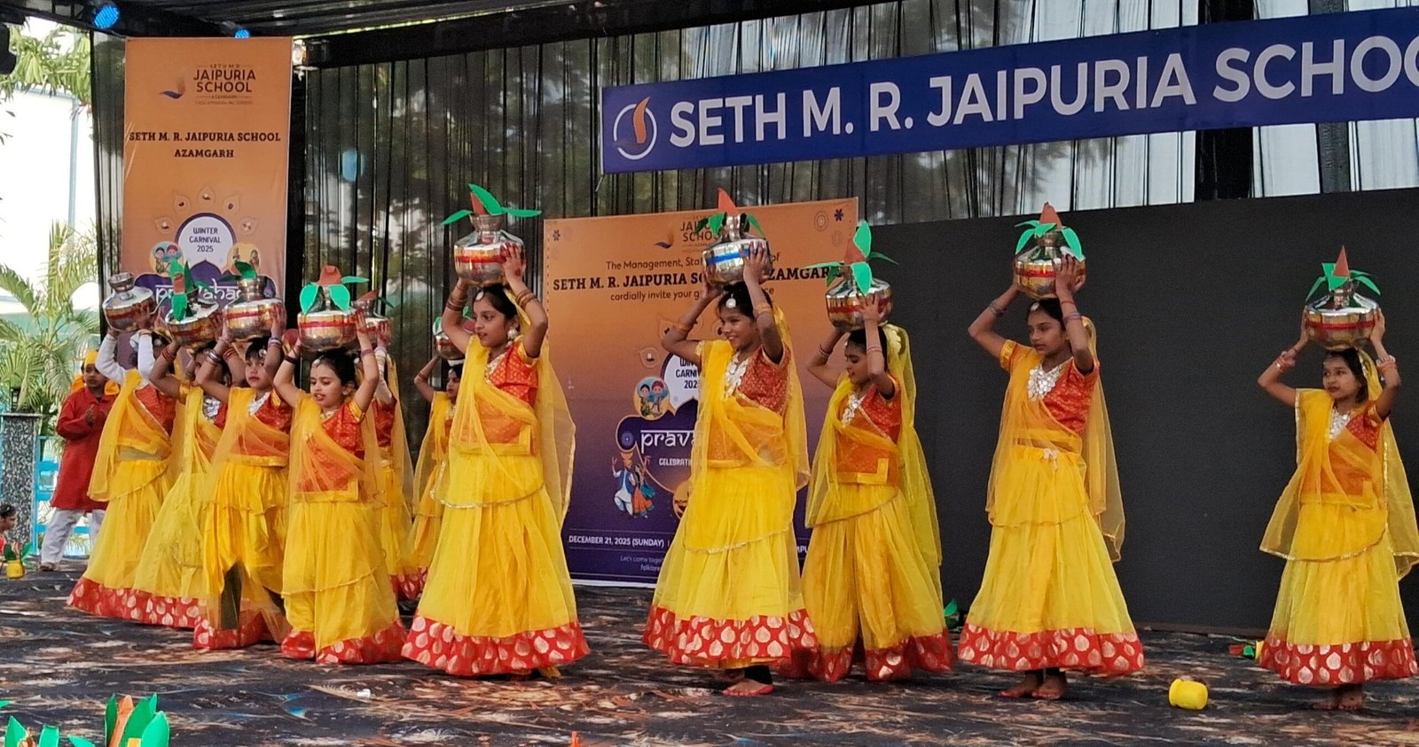 जयपुरिया स्कूल में विंटर कार्निवल का बच्चो ने उठाया लुत्फ